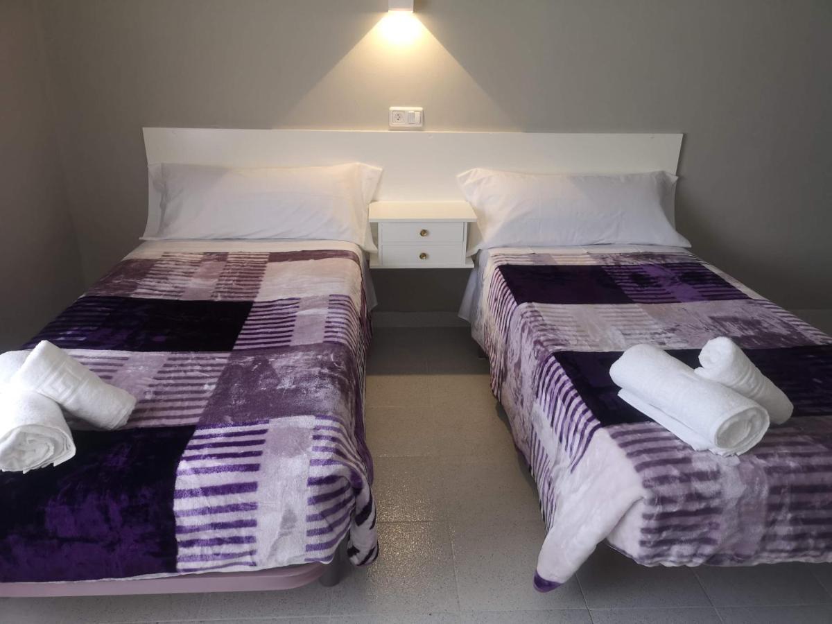Hostal Conde De Lemos Ponferrada Bagian luar foto
