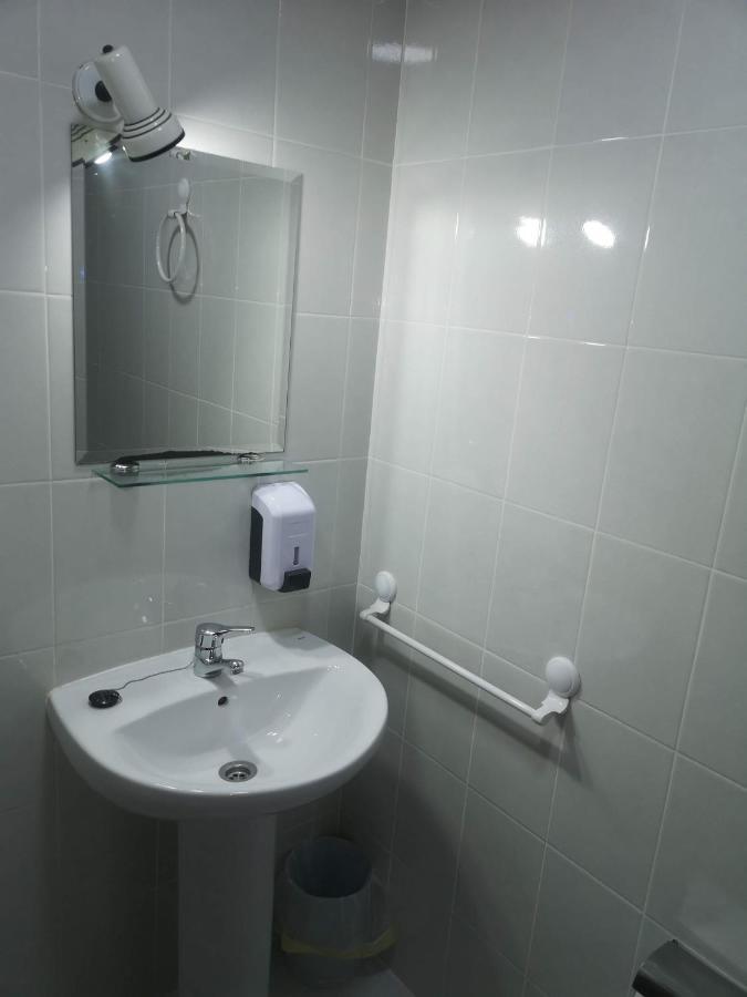 Hostal Conde De Lemos Ponferrada Bagian luar foto